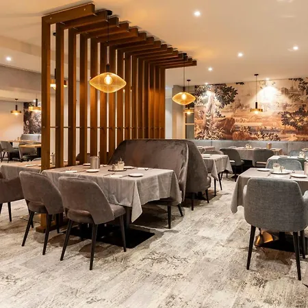 Hotel Dom-hotel 4*
