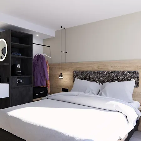 Dom-hotel Otel 4*